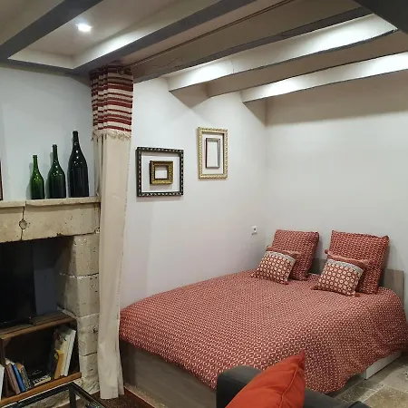 Maisonette, De La Mere Nini Сasa de vacaciones *