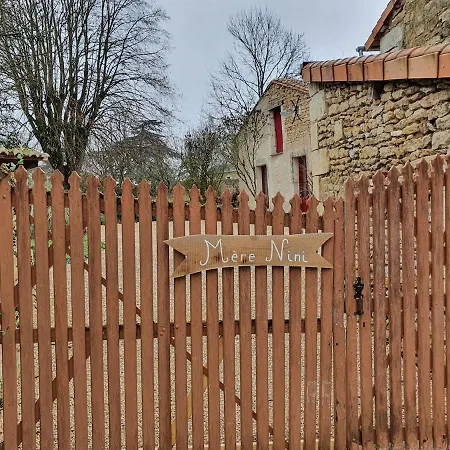 Maisonette, De La Mere Nini *