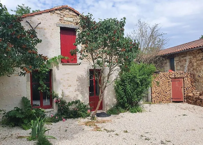 Maisonette, De La Mere Nini Dom wakacyjny Saint-Léon