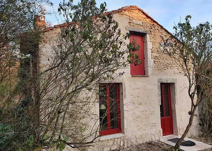 Maisonette, De La Mere Nini