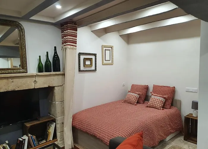 Maisonette, De La Mere Nini Сasa de vacaciones *