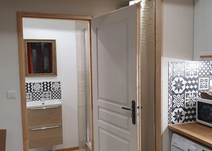 Сasa de vacaciones Maisonette, De La Mere Nini